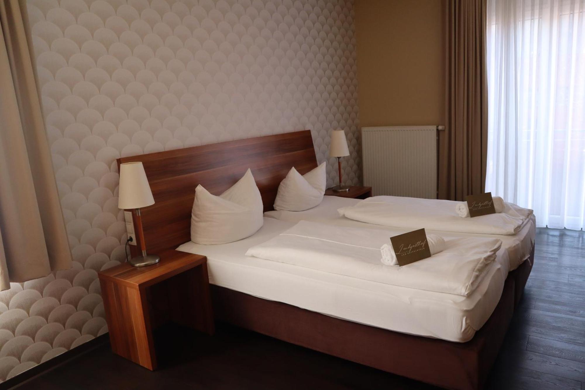 Hotel Landgasthof Zum Kaffelstein Kreuzwertheim Kamer foto